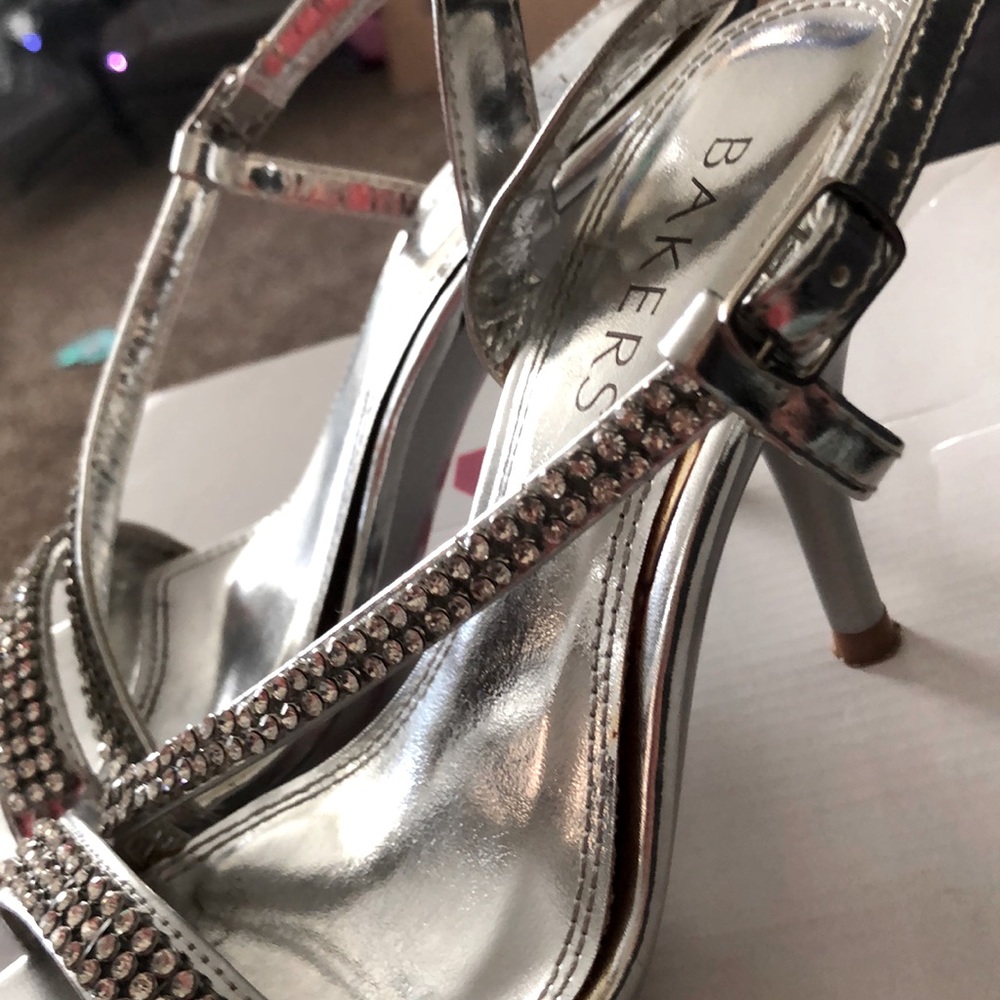 Baker’s Heels - Picture 4 of 5